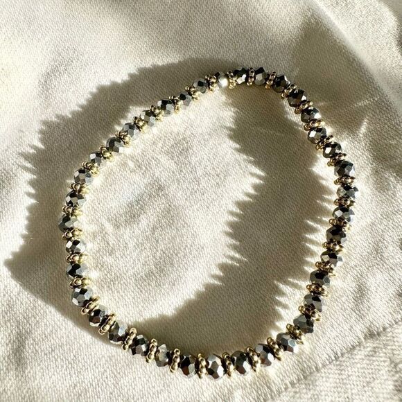Dark silver beaded stretch sparkly bracelet - Picture 1 of 2